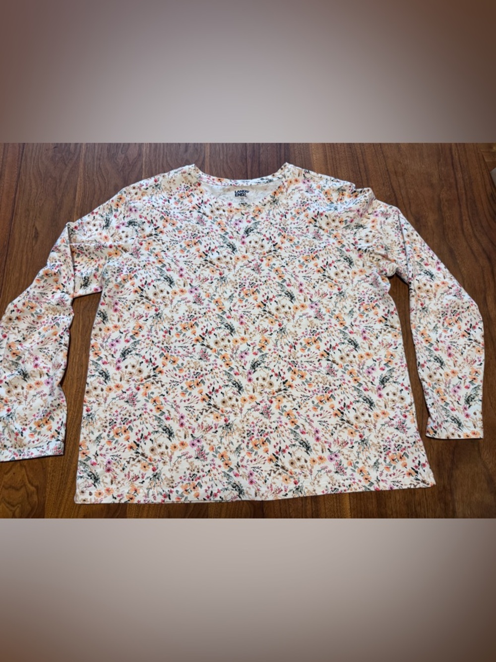 Land’s End Pima Cotton Long Sleeve Ditsy Floral T Shirt in Like New Cond, Sz L T